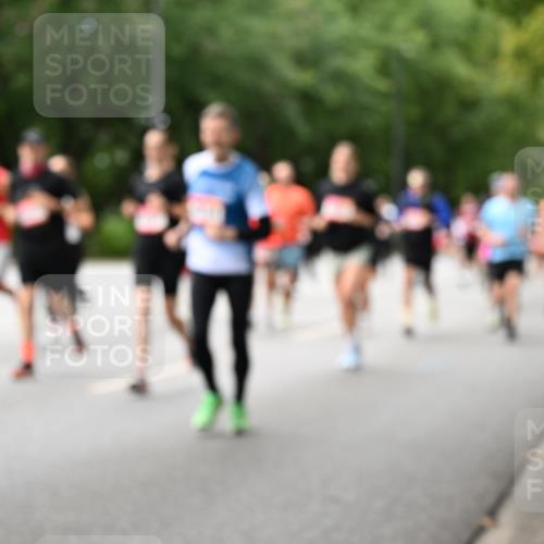 06.09.2026 - CURREX Alsterlauf Dr. Thomas Lammeyer http://msf.ph/oto/10115723 06.09.2026 09:11:16 Laufen  meine-sportfotos.de