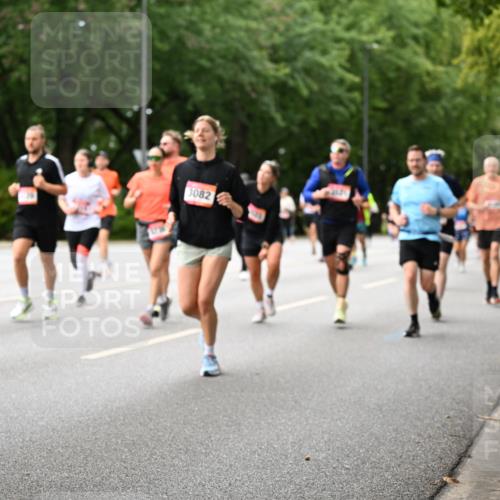 06.09.2026 - CURREX Alsterlauf Dr. Thomas Lammeyer http://msf.ph/oto/10115730 06.09.2026 09:11:17 Laufen 3497, 3082 meine-sportfotos.de