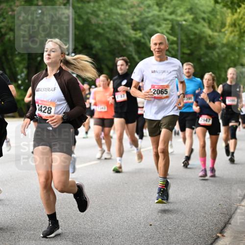 06.09.2026 - CURREX Alsterlauf Dr. Thomas Lammeyer http://msf.ph/oto/10115778 06.09.2026 09:11:26 Laufen 2065, 2721, 43, 2428, 2947 meine-sportfotos.de