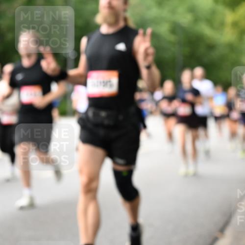 06.09.2026 - CURREX Alsterlauf Dr. Thomas Lammeyer http://msf.ph/oto/10115796 06.09.2026 09:11:29 Laufen  meine-sportfotos.de