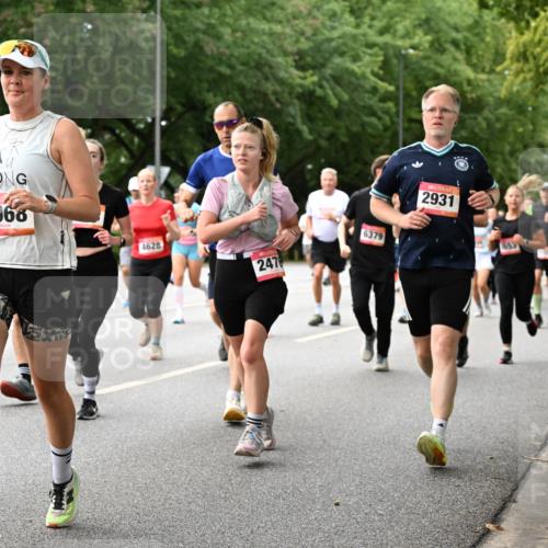 06.09.2026 - CURREX Alsterlauf Dr. Thomas Lammeyer http://msf.ph/oto/10115855 06.09.2026 09:11:41 Laufen 1, 640, 2430, 2968, 4628, 247, 6379, 2931, 3653 meine-sportfotos.de