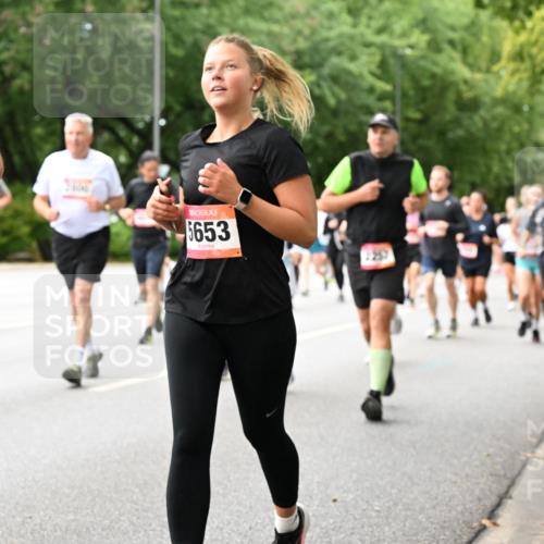06.09.2026 - CURREX Alsterlauf Dr. Thomas Lammeyer http://msf.ph/oto/10115874 06.09.2026 09:11:44 Laufen 5653 meine-sportfotos.de