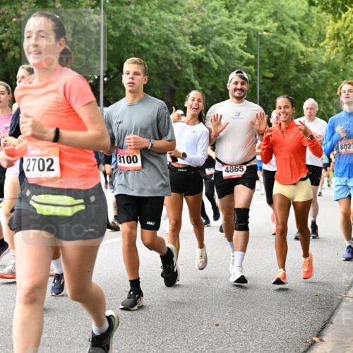 06.09.2026 - CURREX Alsterlauf Dr. Thomas Lammeyer http://msf.ph/oto/10115910 06.09.2026 09:11:49 Laufen 471, 2702, 8100, 409, 4865, 8027 meine-sportfotos.de