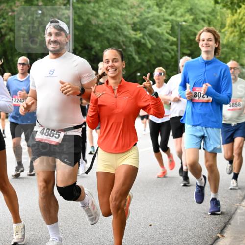 06.09.2026 - CURREX Alsterlauf Dr. Thomas Lammeyer http://msf.ph/oto/10115918 06.09.2026 09:11:50 Laufen 0, 2242, 4865, 802, 5858 meine-sportfotos.de
