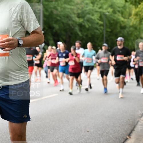 06.09.2026 - CURREX Alsterlauf Dr. Thomas Lammeyer http://msf.ph/oto/10115931 06.09.2026 09:11:53 Laufen 585 meine-sportfotos.de