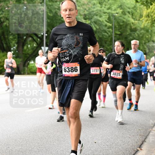 06.09.2026 - CURREX Alsterlauf Dr. Thomas Lammeyer http://msf.ph/oto/10115956 06.09.2026 09:11:56 Laufen 4057, 6386, 3737, 3825, 16 meine-sportfotos.de