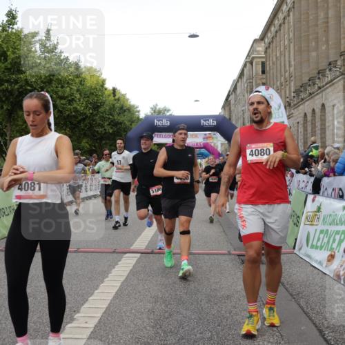 06.09.2026 - CURREX Alsterlauf Yannick Fuchs http://msf.ph/oto/10115958 06.09.2026 09:58:59 Ziel 2060, 2065, 2649, 2981, 3049, 3203, 3313, 3323, 3517, 3546, 3552, 3765, 4048, 4080, 4081, 4299, 4605, 4779, 5099, 5100, 5661, 6064, 6065, 6311, 8051, 8206, 8265, 8320 meine-sportfotos.de
