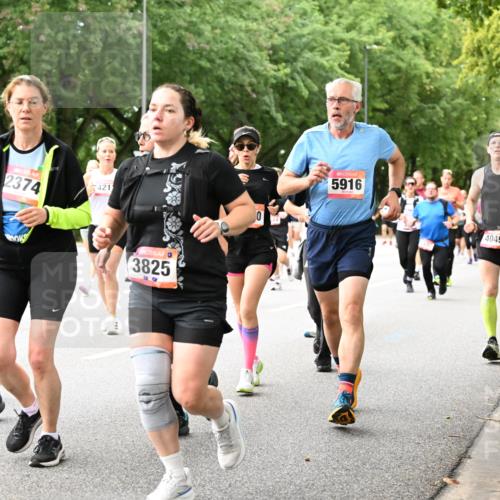 06.09.2026 - CURREX Alsterlauf Dr. Thomas Lammeyer http://msf.ph/oto/10115964 06.09.2026 09:11:57 Laufen 476, 3736, 2374, 421, 3825, 0, 5916, 4049 meine-sportfotos.de