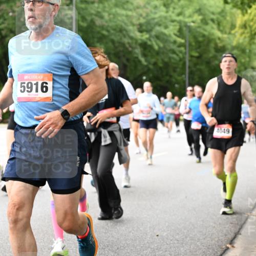 06.09.2026 - CURREX Alsterlauf Dr. Thomas Lammeyer http://msf.ph/oto/10115971 06.09.2026 09:11:59 Laufen 5916, 4049 meine-sportfotos.de