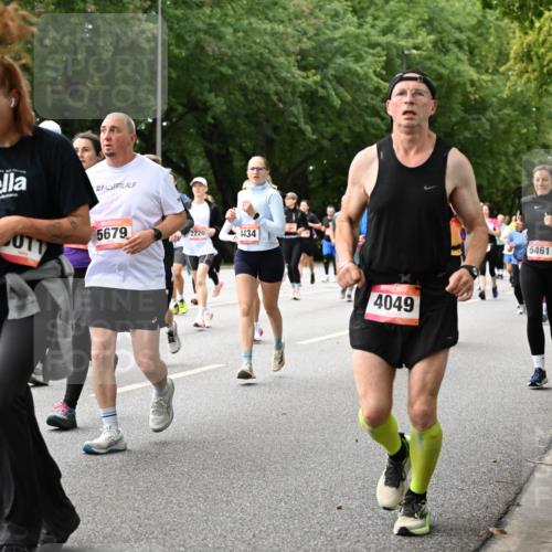 06.09.2026 - CURREX Alsterlauf Dr. Thomas Lammeyer http://msf.ph/oto/10115977 06.09.2026 09:11:59 Laufen 5679, 2220, 4434, 4049, 5461, 8314 meine-sportfotos.de