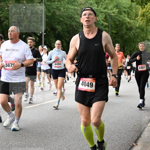 06.09.2026 - CURREX Alsterlauf Dr. Thomas Lammeyer http://msf.ph/oto/10115981 06.09.2026 09:12:00 Laufen 54, 567, 4434, 4049, 5461 meine-sportfotos.de
