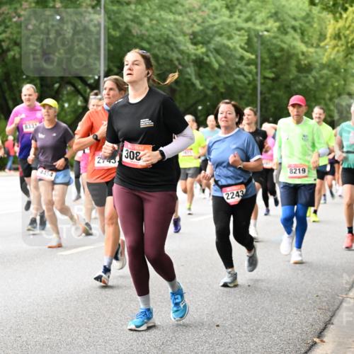 06.09.2026 - CURREX Alsterlauf Dr. Thomas Lammeyer http://msf.ph/oto/10116017 06.09.2026 09:12:05 Laufen 833, 6244, 4454, 243, 308, 2243, 8219, 5071 meine-sportfotos.de