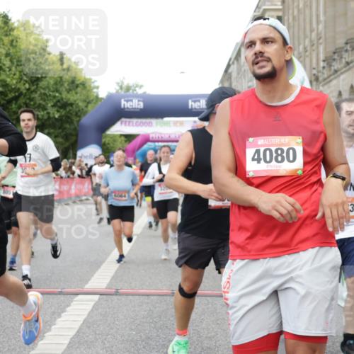 06.09.2026 - CURREX Alsterlauf Yannick Fuchs http://msf.ph/oto/10116019 06.09.2026 09:59:00 Ziel 2060, 2065, 2649, 2981, 3049, 3203, 3313, 3323, 3499, 3517, 3546, 3552, 3765, 4048, 4080, 4081, 4293, 4299, 4605, 4779, 5099, 5100, 5661, 6064, 6065, 6311, 8051, 8206, 8265, 8320 meine-sportfotos.de