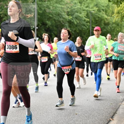 06.09.2026 - CURREX Alsterlauf Dr. Thomas Lammeyer http://msf.ph/oto/10116022 06.09.2026 09:12:06 Laufen 244, 8331, 4454, 3086, 525, 4146, 2243, 8219, 5071 meine-sportfotos.de