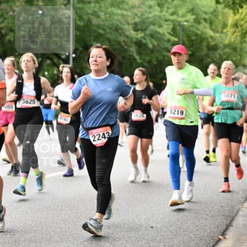 06.09.2026 - CURREX Alsterlauf Dr. Thomas Lammeyer http://msf.ph/oto/10116025 06.09.2026 09:12:06 Laufen 86, 055, 3625, 4146, 2243, 3626, 8219, 5071 meine-sportfotos.de