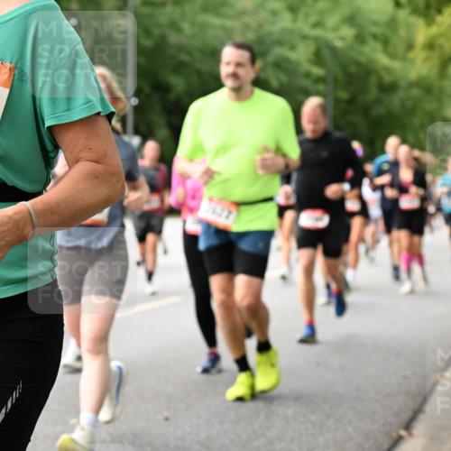 06.09.2026 - CURREX Alsterlauf Dr. Thomas Lammeyer http://msf.ph/oto/10116044 06.09.2026 09:12:09 Laufen 5071 meine-sportfotos.de