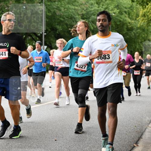 06.09.2026 - CURREX Alsterlauf Dr. Thomas Lammeyer http://msf.ph/oto/10116080 06.09.2026 09:12:14 Laufen 4478, 3841, 4608, 4337, 4527, 683, 56, 4746 meine-sportfotos.de
