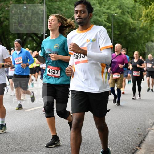 06.09.2026 - CURREX Alsterlauf Dr. Thomas Lammeyer http://msf.ph/oto/10116083 06.09.2026 09:12:14 Laufen 5060, 4608, 4327, 5683, 4266, 4746 meine-sportfotos.de