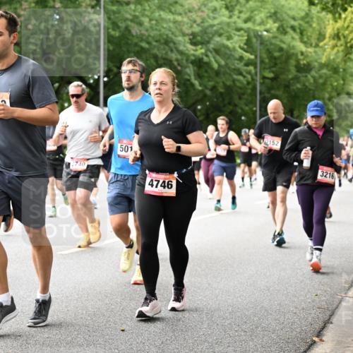06.09.2026 - CURREX Alsterlauf Dr. Thomas Lammeyer http://msf.ph/oto/10116109 06.09.2026 09:12:18 Laufen 3567, 2740, 501, 4746, 2152, 3216 meine-sportfotos.de