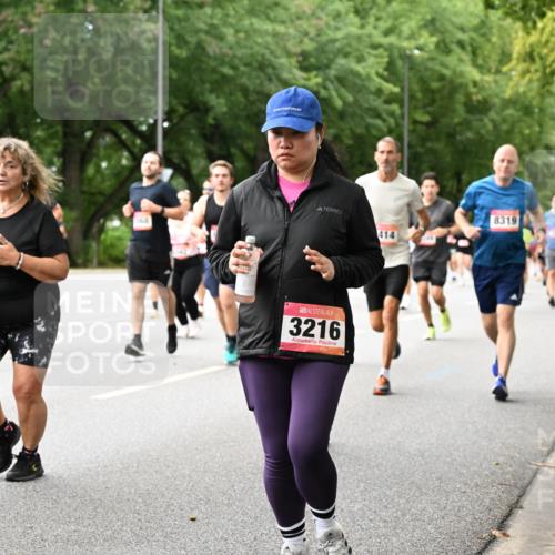 06.09.2026 - CURREX Alsterlauf Dr. Thomas Lammeyer http://msf.ph/oto/10116122 06.09.2026 09:12:19 Laufen 04, 4095, 414, 3216, 8319 meine-sportfotos.de