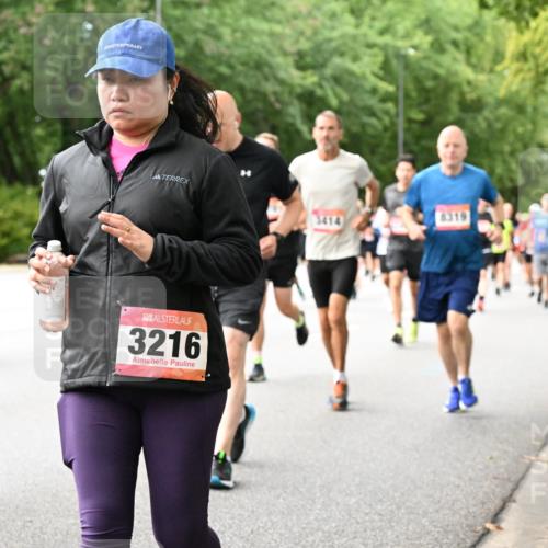 06.09.2026 - CURREX Alsterlauf Dr. Thomas Lammeyer http://msf.ph/oto/10116126 06.09.2026 09:12:20 Laufen 3216, 3414, 8319 meine-sportfotos.de