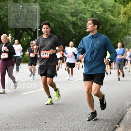 06.09.2026 - CURREX Alsterlauf Dr. Thomas Lammeyer http://msf.ph/oto/10116144 06.09.2026 09:12:22 Laufen 963, 5249, 4562 meine-sportfotos.de