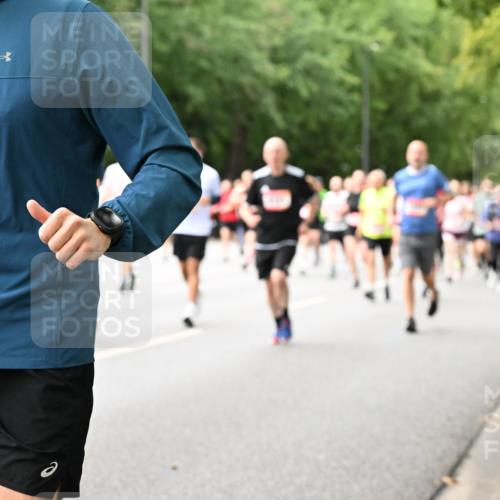 06.09.2026 - CURREX Alsterlauf Dr. Thomas Lammeyer http://msf.ph/oto/10116152 06.09.2026 09:12:24 Laufen  meine-sportfotos.de