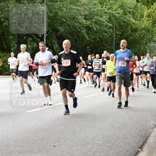06.09.2026 - CURREX Alsterlauf Dr. Thomas Lammeyer http://msf.ph/oto/10116156 06.09.2026 09:12:24 Laufen 5724, 47, 8052, 3031, 6118, 5310, 4121, 26, 3844, 2251, 3801, 2509 meine-sportfotos.de