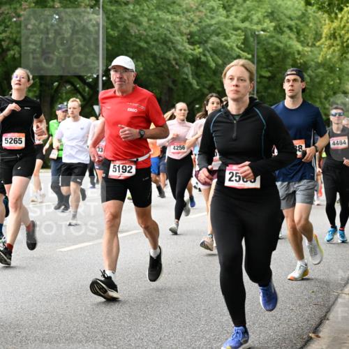 06.09.2026 - CURREX Alsterlauf Dr. Thomas Lammeyer http://msf.ph/oto/10116187 06.09.2026 09:12:28 Laufen 3844, 30, 5265, 5192, 4256, 25, 4484 meine-sportfotos.de