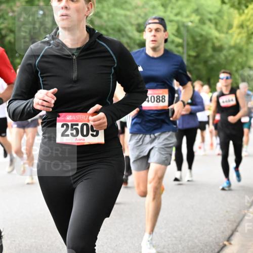 06.09.2026 - CURREX Alsterlauf Dr. Thomas Lammeyer http://msf.ph/oto/10116192 06.09.2026 09:12:29 Laufen 5192, 2509, 4088 meine-sportfotos.de