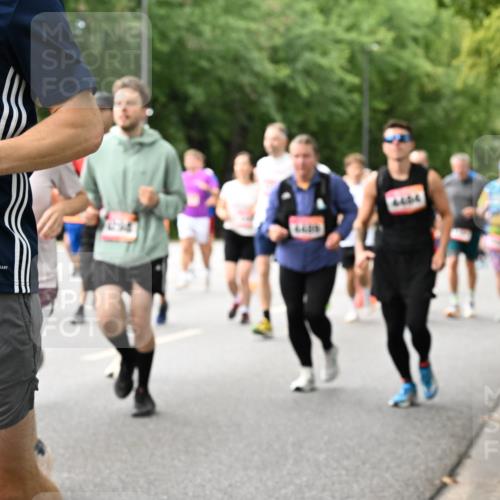 06.09.2026 - CURREX Alsterlauf Dr. Thomas Lammeyer http://msf.ph/oto/10116200 06.09.2026 09:12:30 Laufen 4404 meine-sportfotos.de