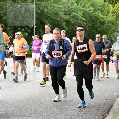 06.09.2026 - CURREX Alsterlauf Dr. Thomas Lammeyer http://msf.ph/oto/10116205 06.09.2026 09:12:30 Laufen 4298, 2486, 5033, 4749, 4489, 4484, 5856, 6404, 6403 meine-sportfotos.de