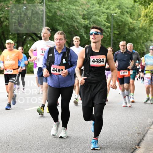 06.09.2026 - CURREX Alsterlauf Dr. Thomas Lammeyer http://msf.ph/oto/10116209 06.09.2026 09:12:31 Laufen 2488, 2486, 47, 4489, 4484, 5856 meine-sportfotos.de