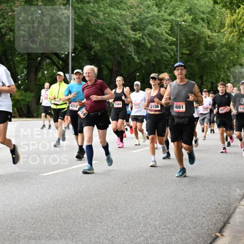 06.09.2026 - CURREX Alsterlauf Dr. Thomas Lammeyer http://msf.ph/oto/10116260 06.09.2026 09:12:38 Laufen 4580, 605, 5891, 4352, 19, 3584, 5523, 6106, 5661, 4925, 5072, 17, 304, 5166 meine-sportfotos.de