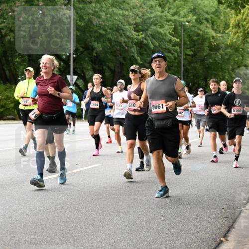 06.09.2026 - CURREX Alsterlauf Dr. Thomas Lammeyer http://msf.ph/oto/10116265 06.09.2026 09:12:38 Laufen 3055, 268, 3584, 5523, 610, 5661, 1916, 687, 4925, 50, 5166, 17, 30 meine-sportfotos.de