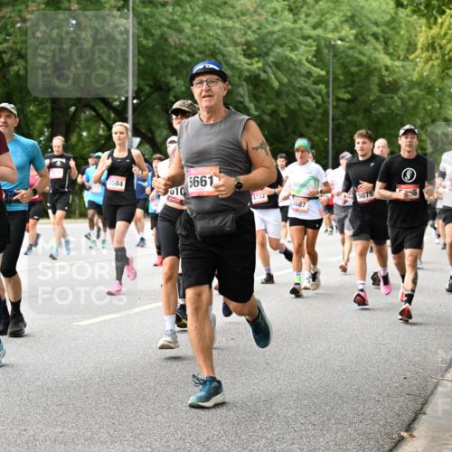 06.09.2026 - CURREX Alsterlauf Dr. Thomas Lammeyer http://msf.ph/oto/10116271 06.09.2026 09:12:39 Laufen 55, 3584, 010, 5661, 4732, 5075, 3687, 17, 3049 meine-sportfotos.de