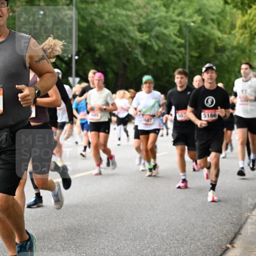 06.09.2026 - CURREX Alsterlauf Dr. Thomas Lammeyer http://msf.ph/oto/10116275 06.09.2026 09:12:40 Laufen 5661, 5166 meine-sportfotos.de