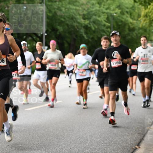 06.09.2026 - CURREX Alsterlauf Dr. Thomas Lammeyer http://msf.ph/oto/10116278 06.09.2026 09:12:40 Laufen 06, 17, 5166, 212 meine-sportfotos.de