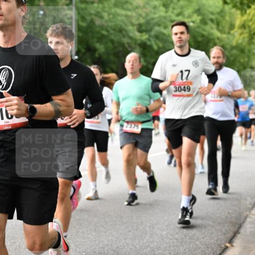 06.09.2026 - CURREX Alsterlauf Dr. Thomas Lammeyer http://msf.ph/oto/10116289 06.09.2026 09:12:42 Laufen 516, 7, 17, 3049 meine-sportfotos.de