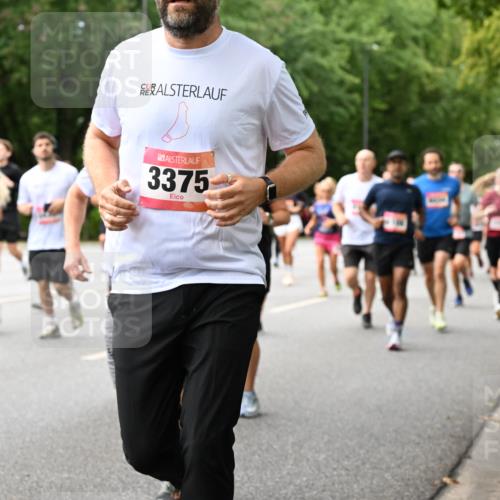 06.09.2026 - CURREX Alsterlauf Dr. Thomas Lammeyer http://msf.ph/oto/10116303 06.09.2026 09:12:44 Laufen 3375 meine-sportfotos.de