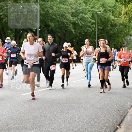 06.09.2026 - CURREX Alsterlauf Dr. Thomas Lammeyer http://msf.ph/oto/10116344 06.09.2026 09:12:49 Laufen 4533, 6353, 4084, 1741, 5125, 4345, 230, 00 meine-sportfotos.de