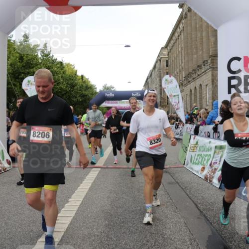06.09.2026 - CURREX Alsterlauf Yannick Fuchs http://msf.ph/oto/10116353 06.09.2026 09:59:06 Ziel 2060, 2068, 2618, 2627, 2649, 2981, 3049, 3203, 3323, 3425, 3499, 3517, 3546, 3552, 3765, 3871, 4293, 4605, 4814, 4856, 4953, 4990, 5099, 5100, 5459, 5599, 5801, 6064, 6065, 6082, 6083, 8051, 8206, 8265, 8320 meine-sportfotos.de