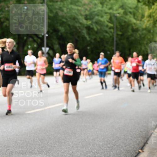 06.09.2026 - CURREX Alsterlauf Dr. Thomas Lammeyer http://msf.ph/oto/10116374 06.09.2026 09:12:53 Laufen 025 meine-sportfotos.de