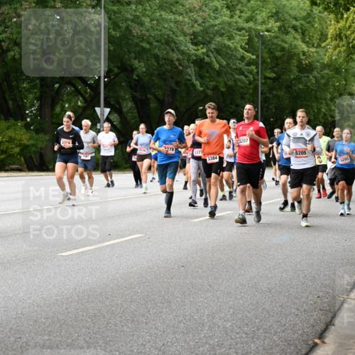 06.09.2026 - CURREX Alsterlauf Dr. Thomas Lammeyer http://msf.ph/oto/10116388 06.09.2026 09:12:55 Laufen 5108, 398, 3562, 445, 278, 4119, 5377, 3384, 5207, 5205, 3295, 3260, 5005 meine-sportfotos.de