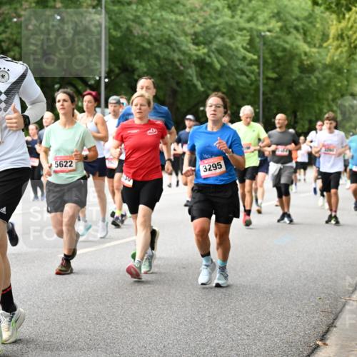 06.09.2026 - CURREX Alsterlauf Dr. Thomas Lammeyer http://msf.ph/oto/10116417 06.09.2026 09:12:58 Laufen 3384, 5205, 5622, 50, 3295 meine-sportfotos.de