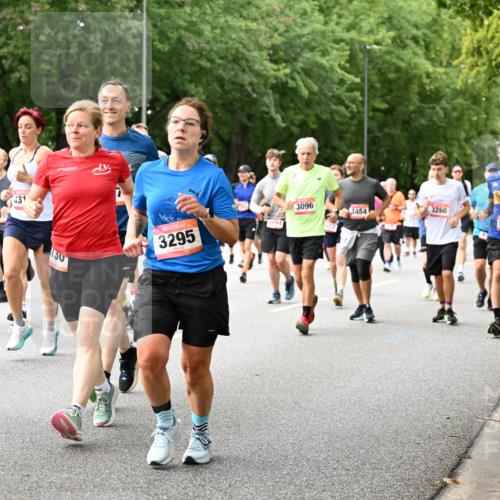 06.09.2026 - CURREX Alsterlauf Dr. Thomas Lammeyer http://msf.ph/oto/10116422 06.09.2026 09:12:59 Laufen 41, 5622, 431, 130, 3096, 3454, 3260, 3295, 5005 meine-sportfotos.de