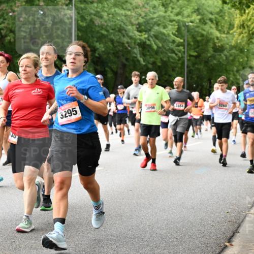 06.09.2026 - CURREX Alsterlauf Dr. Thomas Lammeyer http://msf.ph/oto/10116423 06.09.2026 09:12:59 Laufen 5622, 431, 130, 3295, 3096, 3454, 3260, 5005 meine-sportfotos.de