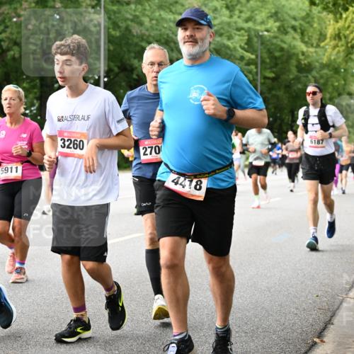 06.09.2026 - CURREX Alsterlauf Dr. Thomas Lammeyer http://msf.ph/oto/10116457 06.09.2026 09:13:03 Laufen 3454, 5911, 3260, 270, 4418, 6187 meine-sportfotos.de