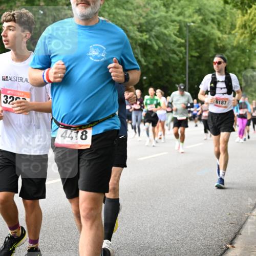 06.09.2026 - CURREX Alsterlauf Dr. Thomas Lammeyer http://msf.ph/oto/10116460 06.09.2026 09:13:04 Laufen 5911, 32, 4418, 6187 meine-sportfotos.de