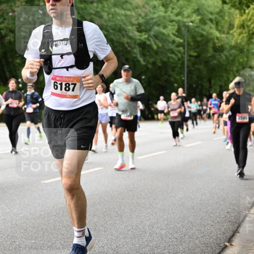 06.09.2026 - CURREX Alsterlauf Dr. Thomas Lammeyer http://msf.ph/oto/10116477 06.09.2026 09:13:06 Laufen 4296, 6187, 3585 meine-sportfotos.de